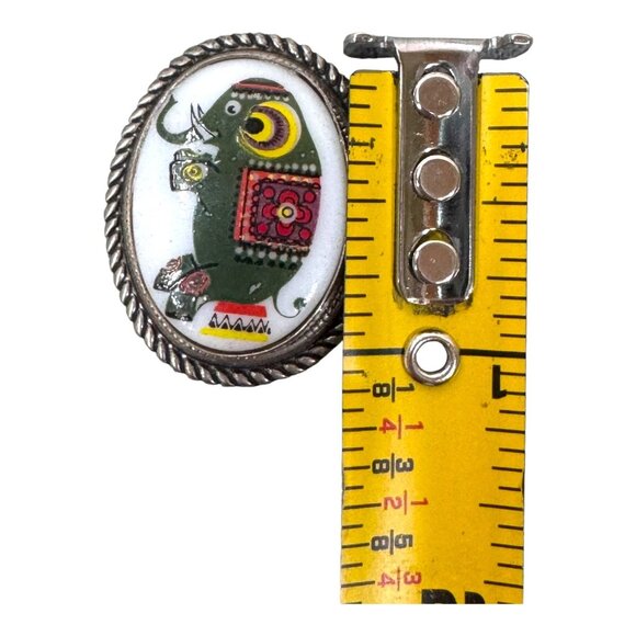 Vintage Circus Elephant Enamel Brooch Pin Silver Tone Rope Border Hand Painted - Picture 4 of 5